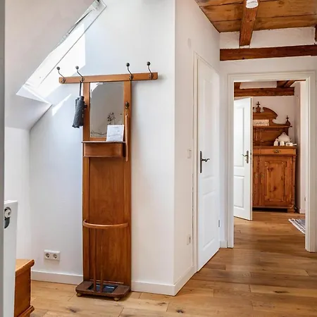 Kleiner Hof Rosenrot * Endingen am Kaiserstuhl